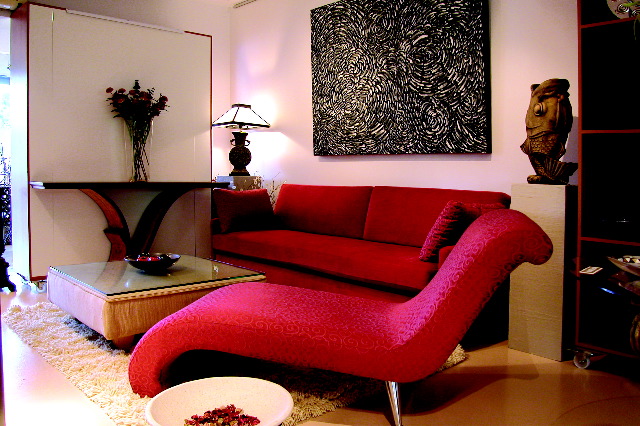 EDGE RED COUCH